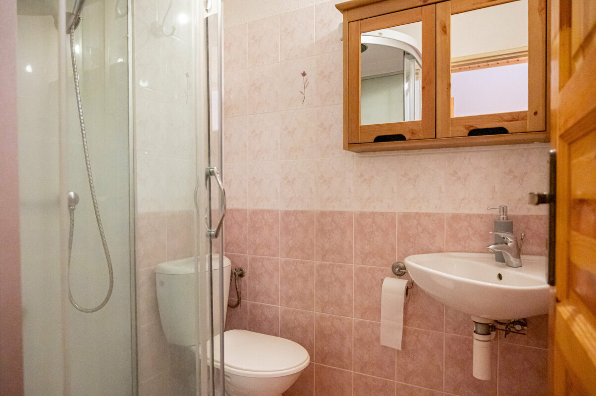 izba_c_3_b_e7def21937f68682