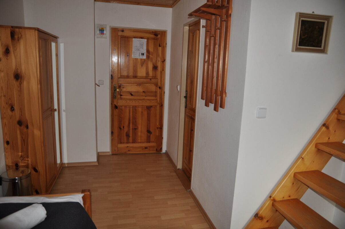 izba_c_8_b_7d100f3c57f9de4c