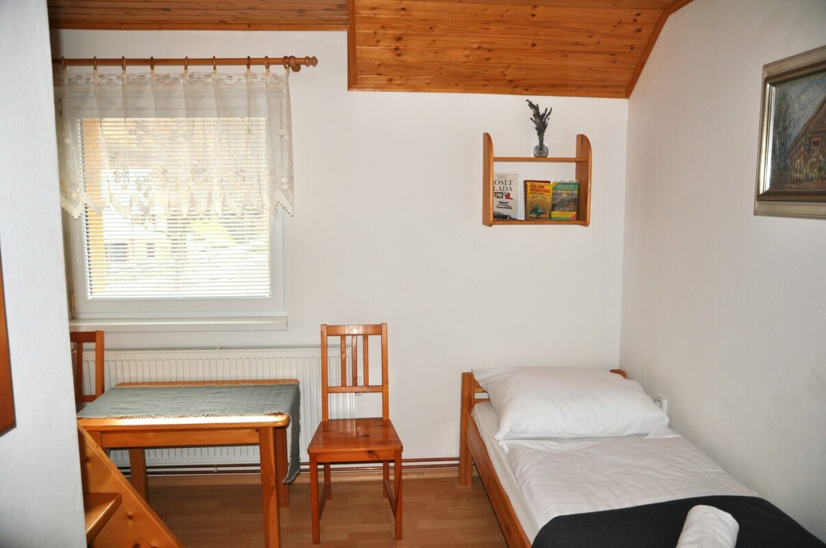 izba_c_8_b_da33a9513d107d20